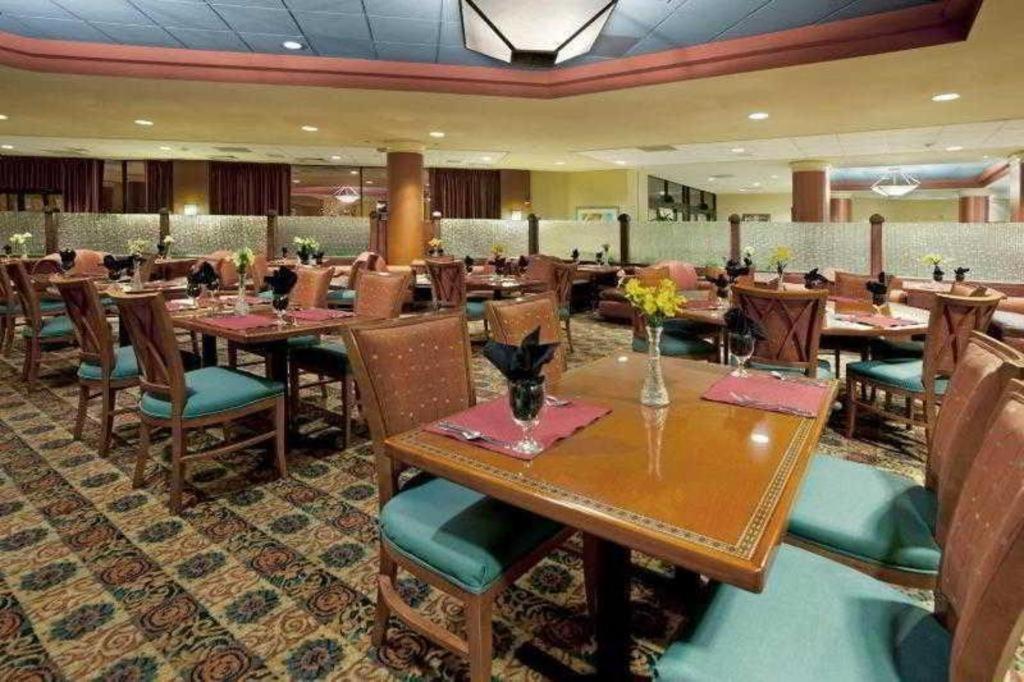 Radisson Hotel Austin - University Ngoại thất bức ảnh